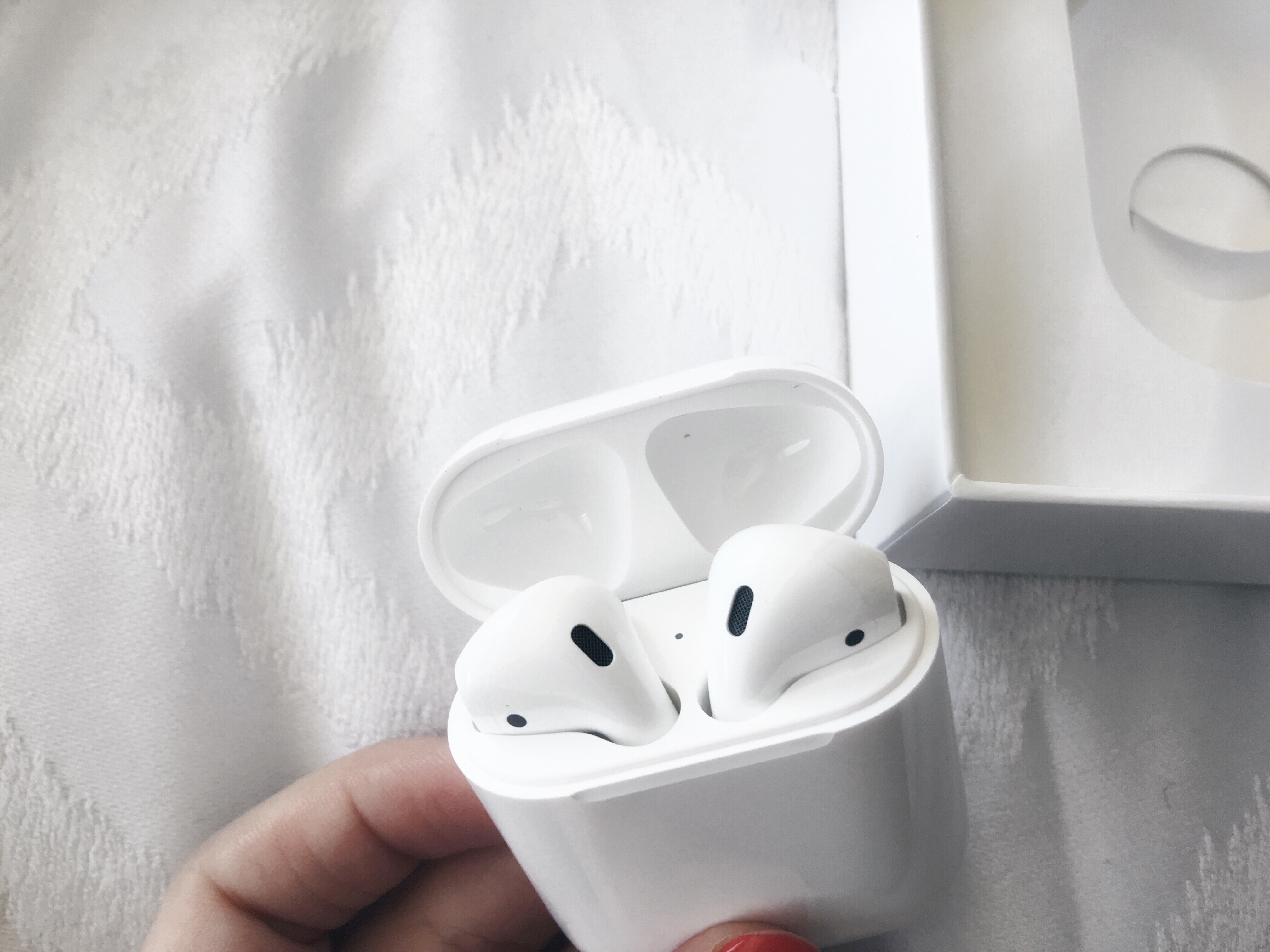 Drea Marie shares whether Apple's AirPods are worth it or not. She breaks them down FOR REAL into pros and cons.